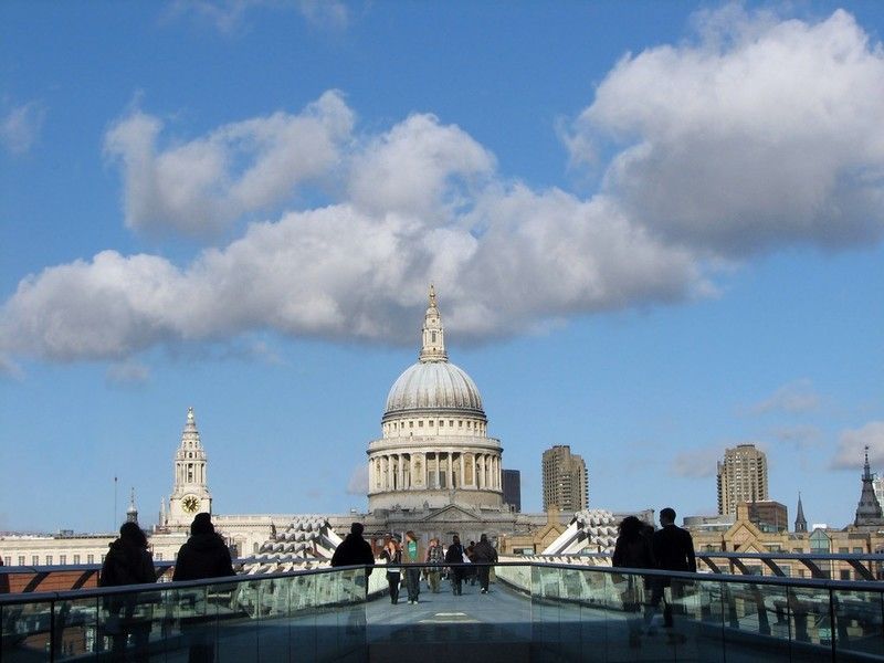 St Pauls gezien vanaf Millenium Bridge